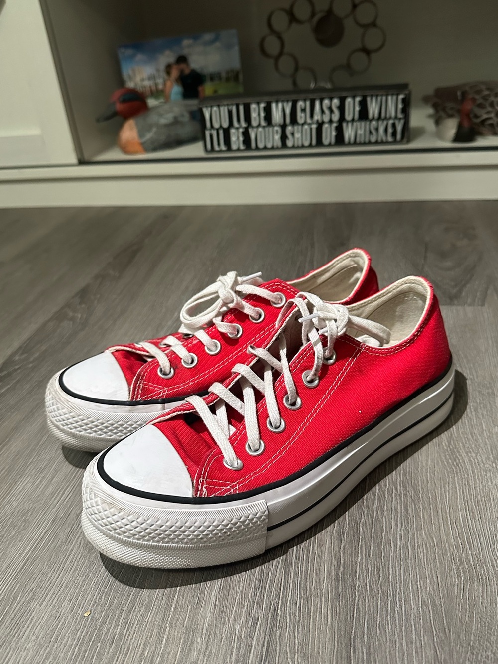 Red platform converse women’s size 7 - Picture 1 of 8